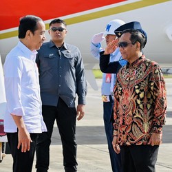 Jokowi Pulihkan Hak Korban Pelanggaran HAM Berat Masa Lalu