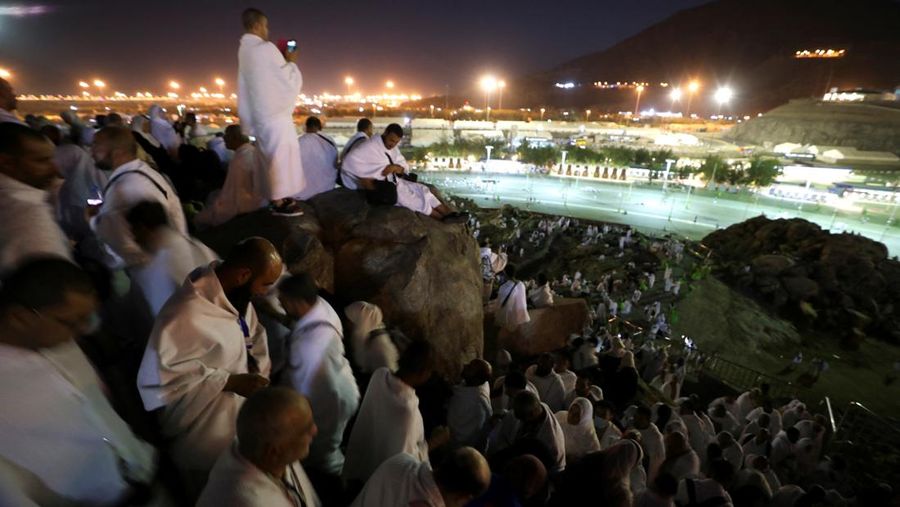 Muslim pilgrims gather on the Mount of Mercy at the plain of Arafat during the annual haj pilgrimage, outside the holy city of Mecca, Saudi Arabia, June 27, 2023. REUTERS/Mohamed Abd El Ghany