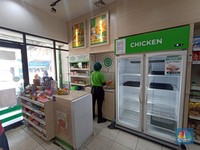 Emak-Emak Bisa Nangis, Stok Ayam Mulai Kosong di Pedagang