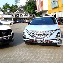 Video: Almaz Vs Omoda Harga Ramah, Fitur Berlimpah