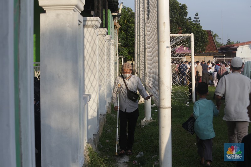Sejumlah jamaah melaksanakan shalat Idul Adha di Lapangan PSP Sawangan, Depok, Jawa Barat, Rabu, (28/6/2023). (CNBC Indonesia/Muhammad Sabki) Sejumlah jamaah melaksanakan shalat Idul Adha di Lapangan PSP Sawangan, Depok, Jawa Barat, Rabu, (28/6/2023). (CNBC Indonesia/Muhammad Sabki)