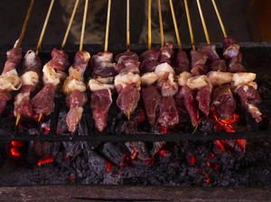 Daging Kambing Vs Daging Sapi, Lebih Sehat Mana? Ini Kata Dokter