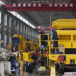Aktivitas Pabrik China Merosot Tak Terduga, Terburuk Sejak 2022