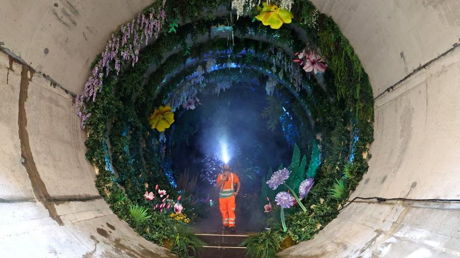 Pembangunan Loo Garden yang berada di Terowongan Thames Tideway, London, Inggris. (REUTERS/Toby Melville)