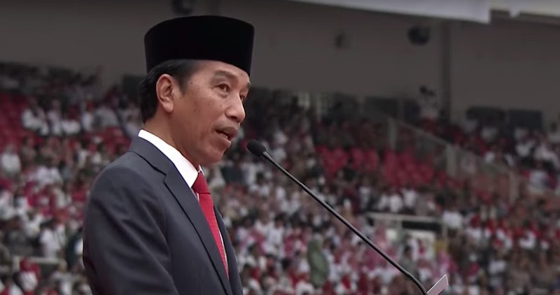 Presiden Joko Widodo hadiri Peringat HUT Bhayangkara POLRI Ke-77. (YouTube/CNN Indonesia) Presiden Joko Widodo hadiri Peringat HUT Bhayangkara POLRI Ke-77. (YouTube/CNN Indonesia)