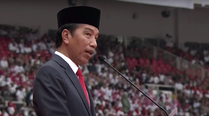Presiden Joko Widodo hadiri Peringat HUT Bhayangkara POLRI Ke-77. (YouTube/CNN Indonesia)
