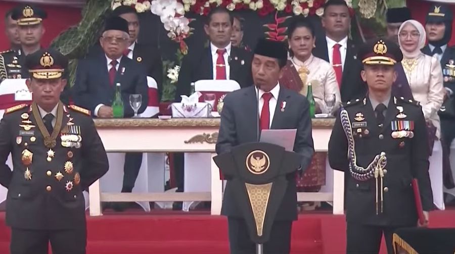 Presiden Joko Widodo hadiri Peringat HUT Bhayangkara POLRI Ke-77. (YouTube/CNN Indonesia)