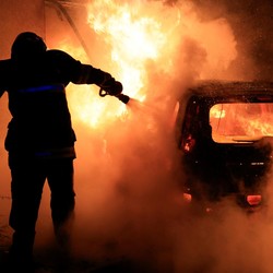 Prancis Lautan Api, 45.000 Polisi Dikerahkan Redam Kerusuhan