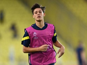 Mourinho Gak Yakin Arda Guler Mau Balik ke Fenerbahce