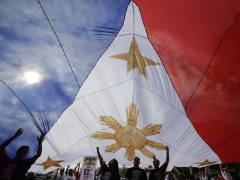 Perang Arab Makan Korban Tetangga RI, Antrean BBM Ngular-WFO 4 Hari
