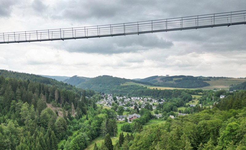Jembatan gantung terpanjang di Jerman. (REUTERS/JANA RODENBUSCH) Jembatan gantung terpanjang di Jerman. (REUTERS/JANA RODENBUSCH)