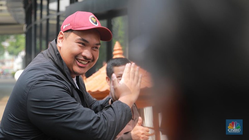 Kejaksaan Agung (Kejagung) memanggil Menteri Pemuda dan Olahraga Dito Ariotedjo terkait kasus dugaan korupsi penyediaan menara BTS 4G dan infrastuktur pendukung 2,3,4 dan 5 BAKTI Kominfo pada hari ini, Senin (3/7/202). (CNCB Indonesia/Muhammad Sabki)