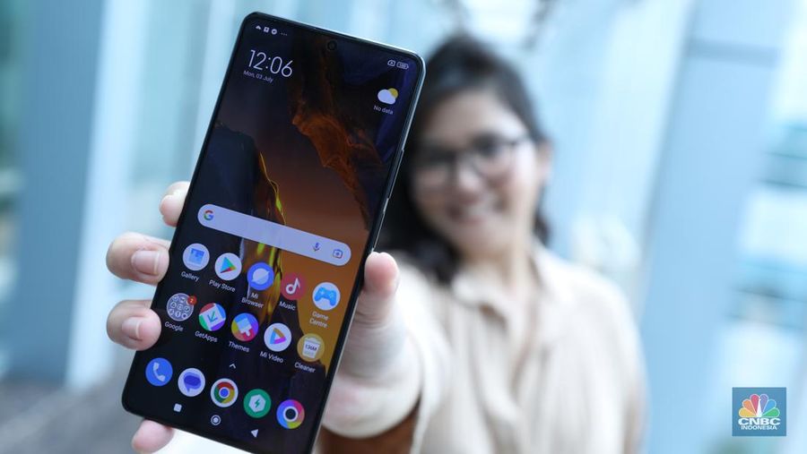 Oppo POCO F5 (CNBC Indonesia/Tri Susilo)