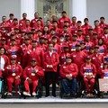 Top! Jokowi Beri Bonus Rp320,5 M untuk Atlet ASEAN Para Games