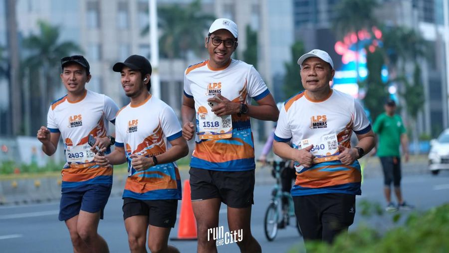 Sejumlah peserta berlari saat mengikuti Lembaga Penjamin Simpanan Monas Half Marathon. (Dok. monashalfmarathon)