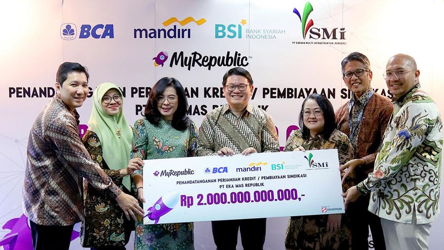 Penandatanganan Perjanjian Kredit pembiayaan Sindikasi PT Eka Mas Republik senilai 2 Miliyar Rupiah. (Dok. myrepublic)