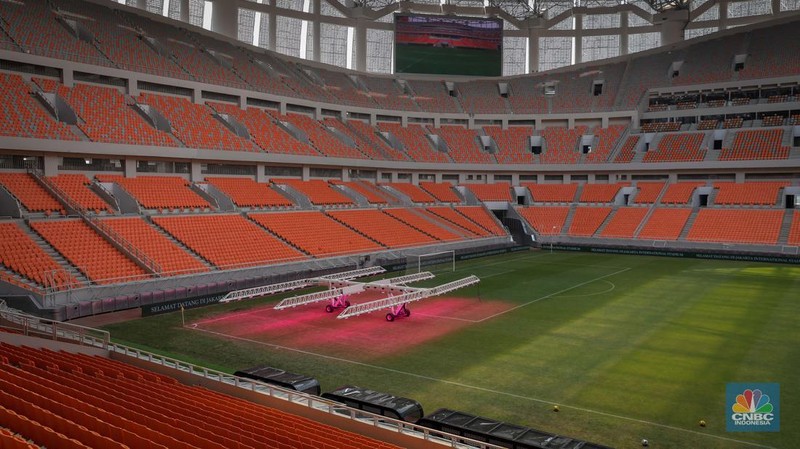 Suasana Jakarta Internasional Stadium (JIS) Selasa (4/7/2023). Jakarta International Stadium (JIS) di Ancol, Jakarta Utara akan direnovasi pemerintah. JIS disebut masuk dalam daftar stadion sepak bola yang akan menjadi tempat pertandingan Piala Dunia U-17 pada 10 November sampai dengan 2 Desember 2023. (CNBC Indonesia/Faisal Rahman)