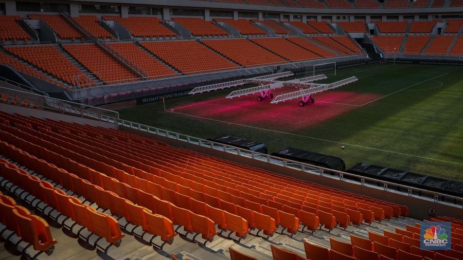 Suasana Jakarta Internasional Stadium (JIS) Selasa (4/7/2023). Jakarta International Stadium (JIS) di Ancol, Jakarta Utara akan direnovasi pemerintah. JIS disebut masuk dalam daftar stadion sepak bola yang akan menjadi tempat pertandingan Piala Dunia U-17 pada 10 November sampai dengan 2 Desember 2023. (CNBC Indonesia/Faisal Rahman)