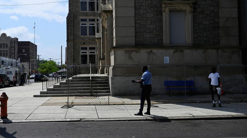 Penembakan massal menyerang Baltimore, Philadelphia dan Fort Worth, Texas, yang merenggut nyawa 10 orang. (REUTERS/BASTIAAN SLABBERS)