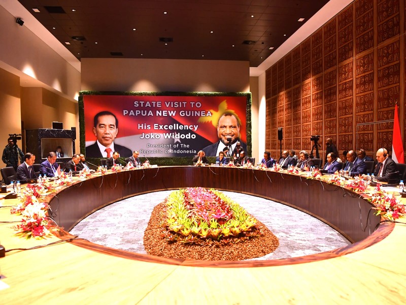 Presiden Joko Widodo melakukan kunjungan ke APEC Haus, dalam kunjungannya ke Papua Nugini, pada Rabu, 5 Juli 2023. (Dok. Rusman - Biro Pers Sekretariat Presiden)