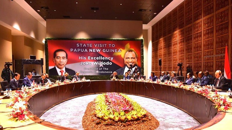 Presiden Joko Widodo melakukan kunjungan ke APEC Haus, dalam kunjungannya ke Papua Nugini, pada Rabu, 5 Juli 2023. (Dok. Rusman - Biro Pers Sekretariat Presiden)