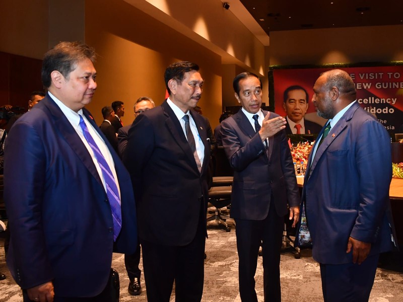 Presiden Joko Widodo melakukan kunjungan ke APEC Haus, dalam kunjungannya ke Papua Nugini, pada Rabu, 5 Juli 2023. (Dok. Rusman - Biro Pers Sekretariat Presiden)