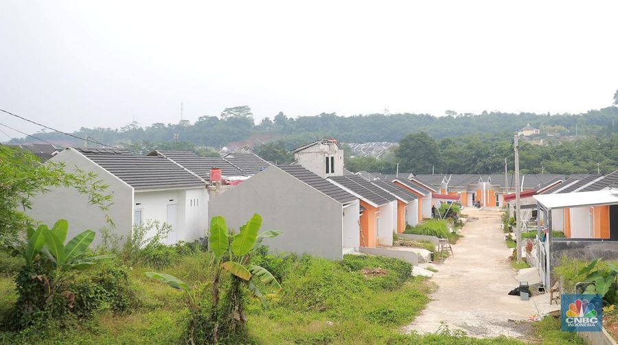 Suasana perumahan subsidi pemerintah Bumi Griasadi di Kawasan, Ciseeng Kabupaten Bogor, Jawa Barat, Rabu, (5/7). (CNBC Indonesia/Muhammad Sabki)