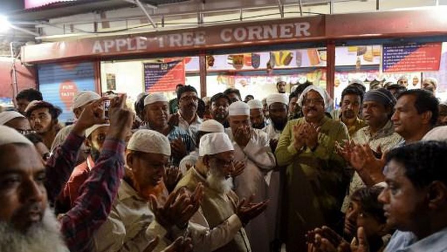 Indian Muslims participate in a prayer after protesting against the mob lynching of Tabrez Ansari in the Jharkhand state, in Ahmedabad on June 27, 2019. Indian Prime Minister Narendra Modi said on June 26 he was 