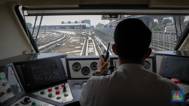 Suasana Depo LRT Jabodebek di Jatimulya, Bekasi, Jawa Barat, Kamis (6/7/2023). (CNBC Indonesia/Faisal Rahman)