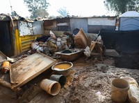 Demam Emas Guncang Negara Ini, Ramai Warga Bawa Kapak Gali Tanah