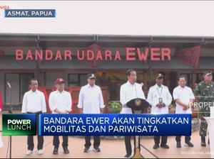 Video: Presiden Jokowi Resmikan Bandara Ewer Asmat
