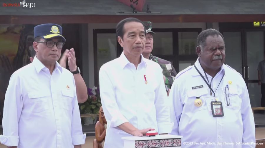 Presiden Jokowi Resmikan Terminal Bandara Ewer, Asmat, 6 Juli 2023. (Tangkapan layar Youtube Setpres RI)