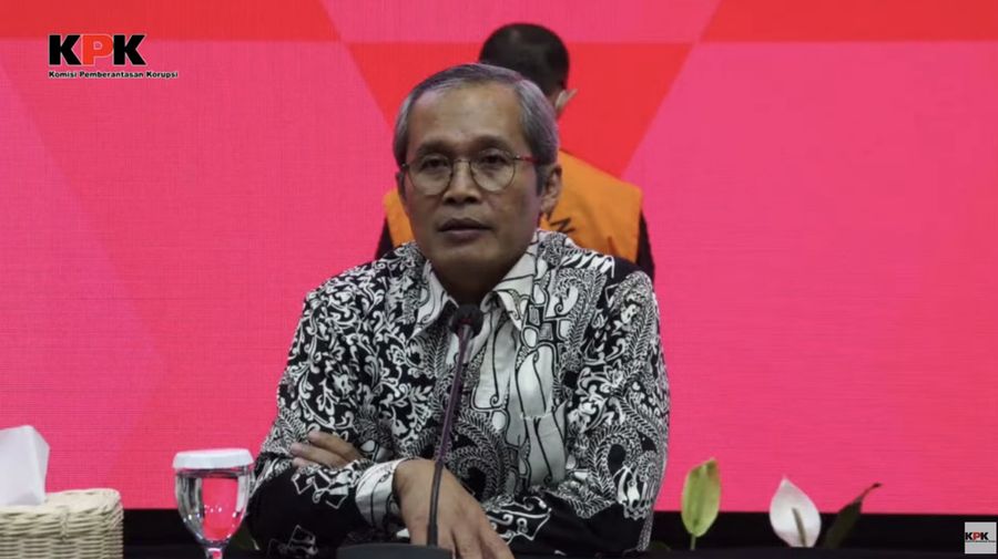 Konpres penahanan tersangka grafitasi di Direktorat Jendral Bea Cukai Kemenkeu (Tangkapan layar Youtube KPK RI)
