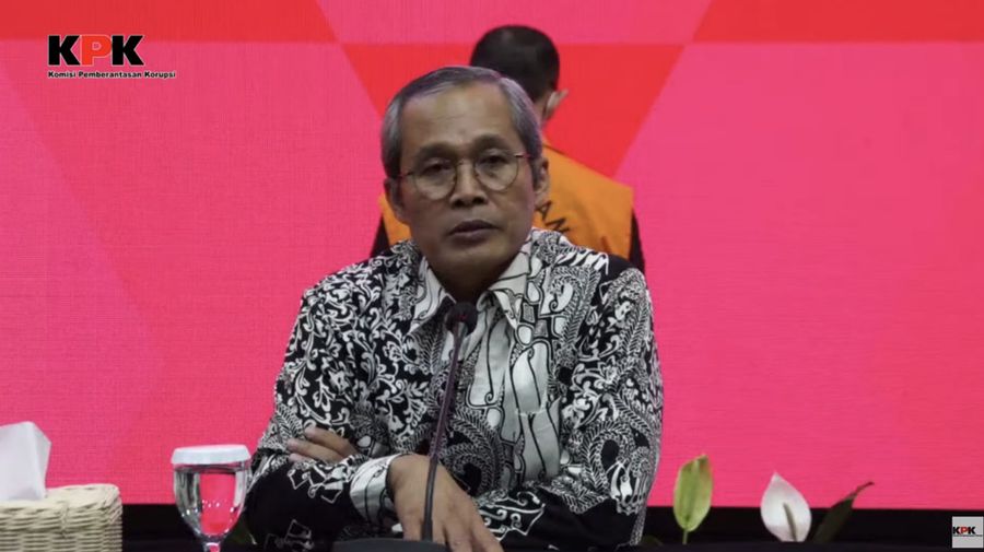 Konpres penahanan tersangka grafitasi di Direktorat Jendral Bea Cukai Kemenkeu (Tangkapan layar Youtube KPK RI)