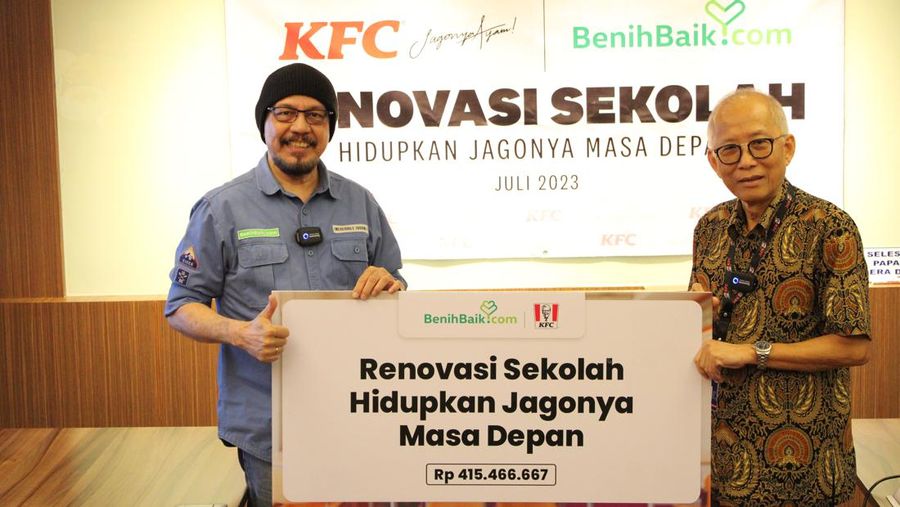 PT Fast Food Indonesia Tbk sebagai pemegang waralaba KFC di Indonesia telah memberikan donasi sebesar Rp 415 juta yang terkumpul melalui pembelian Paket Duk Duk. Donasi yang dihimpun dari konsumen ini digunakan untuk merenovasi kelas yang rusak berikut sarana penunjang di Sekolah Dasar Negeri Banjarwangi Tasikmalaya, Jawa Barat. (Dok. KFC)