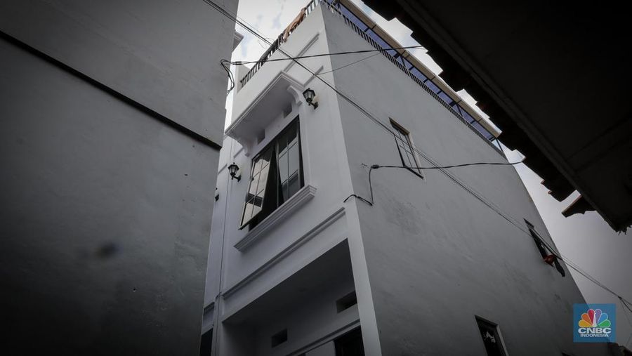 Suasana pembangunan proyek Buluh Minihouse di kawasan Condet, Jakarta Timur, Jumat (7/7/2023). (CNBC Indonesia/Faisal Rahman)