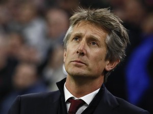 Edwin van der Sar Ngaku Pernah Punya Kesempatan ke Liverpool