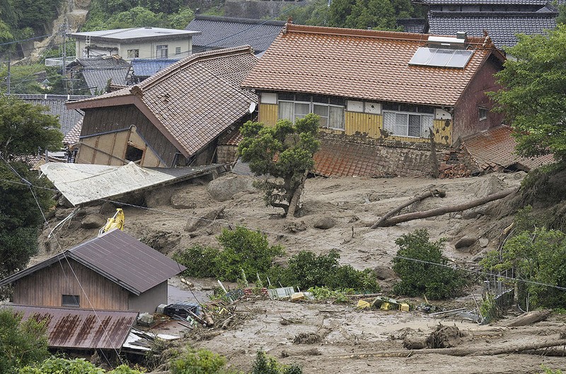 Banjir akibat hujan lebat landa Perfektur Fukuoka, Jepang, Senin (10/7/2023). Kyodo vis REUTERS Banjir akibat hujan lebat landa Perfektur Fukuoka, Jepang, Senin (10/7/2023). Kyodo vis REUTERS