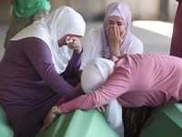 Potret Pilu Tragedi Genosida Srebrenica, 8.000 Muslim Dibunuh