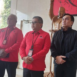 Jokowi Naikkan Tukin Bawaslu, PDIP: Kental Upaya Bujuk-membujuk!