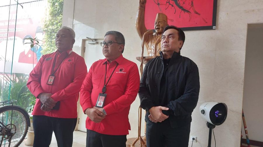 Sekretaris Jenderal PDIP Hasto Kristiyanto menegaskan politikus PDIP Effendi Simbolon tetap mendukung Ganjar Pranowo sebagai calon presiden di Pilpres 2024. (Dok. Detikcom/Rumondang Naibaho)