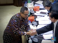 Sah! Potret Hasan Fauzi dan Agusman Terpilih Bos DK OJK