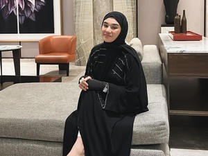 Penjelasan Clara Shinta soal Kain Kafan dan Beli Tanah Kuburan