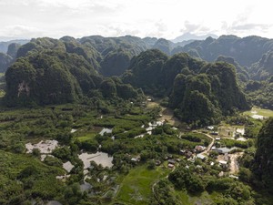 Sandiaga Soroti Pengelolaan Sampah di Geopark Maros-Pangkep Sulsel