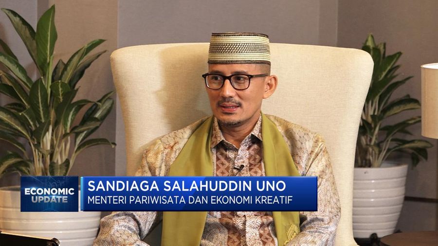 Menteri Pariwisata dan Ekonomi Kreatif RI Sandiaga Salahuddin Uno dalam Economic Update di Program Profit yang berlangsung pada Selasa, (11/7/2023). (CNBC Indonesia TV)