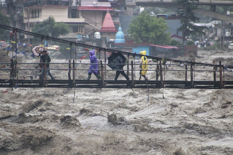 Banjir akibat hujan lebat landa Perfektur Fukuoka, Jepang, Senin (10/7/2023). Kyodo vis REUTERS