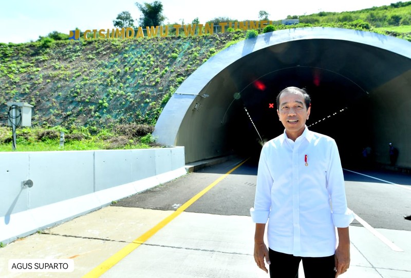 Presiden Jokowi Resmikan Jalan Tol Cileunyi-Sumedang-Dawuan (Cisumdawu), Sumedang, Selasa (11/7/2023). (Tangkapan Layar Youtube Sekretariat Presiden)