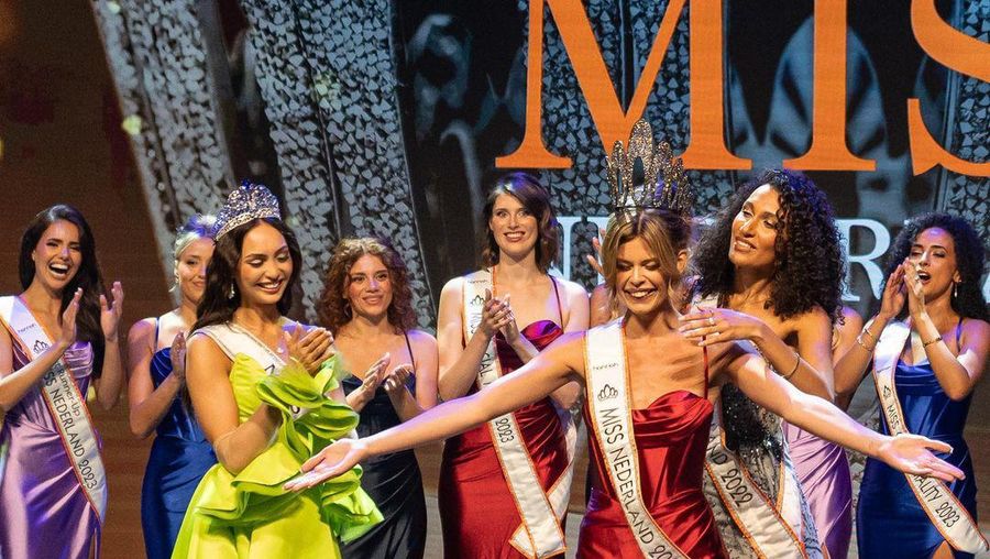 Rikkie Valerie Kollé dinobatkan sebagai Miss Netherland 2023. Kolle adalah menjadi wanita transgender pertama yang meraih gelar Miss Netherlands. (Dok. missnederland.nl)