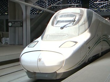 Kereta Cepat Jakarta-Surabaya Dicoret, Kemenhub Buka Suara