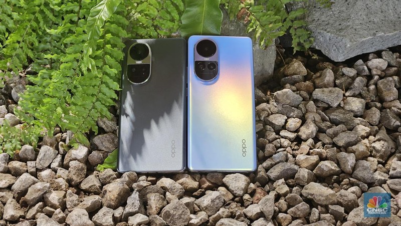 Kehadiran seri Oppo Reno10 5G di Indonesia semakin dekat. Setelah terlihat muncul di situs resmi Kementerian Perindustrian (Kemenperin), kini wujud HP ini mulai terlihat. (CNBC Indonesia/Intan Rakhmayanti Dewi)